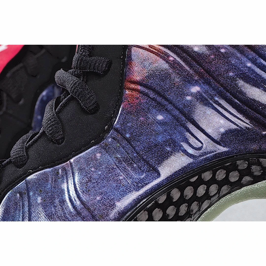 Nike Air Foamposite one Galaxy Spray