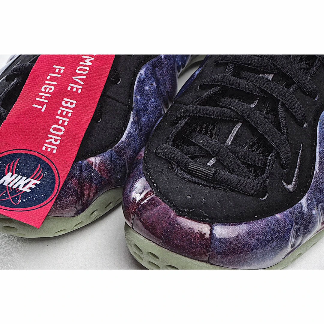 Nike Air Foamposite one Galaxy Spray