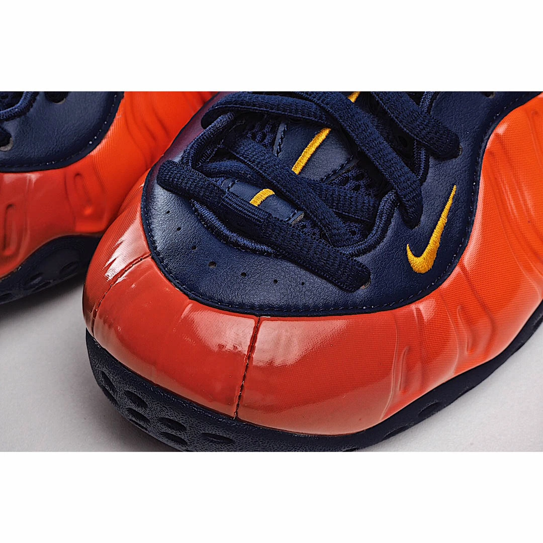 Nike Air Foamposite Pro Re-engraved Knicks Spray