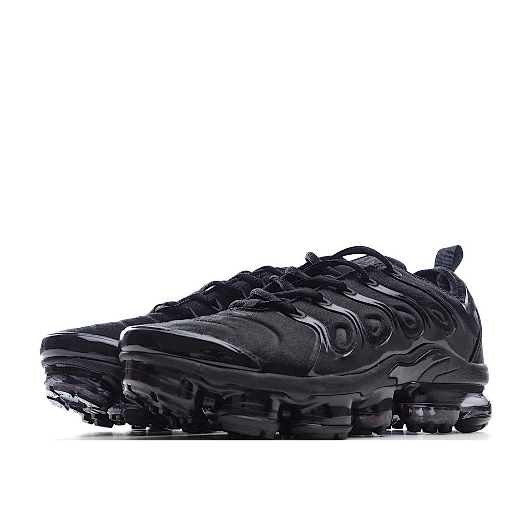 Nike Air VaporMax Plus ‘Triple Black’