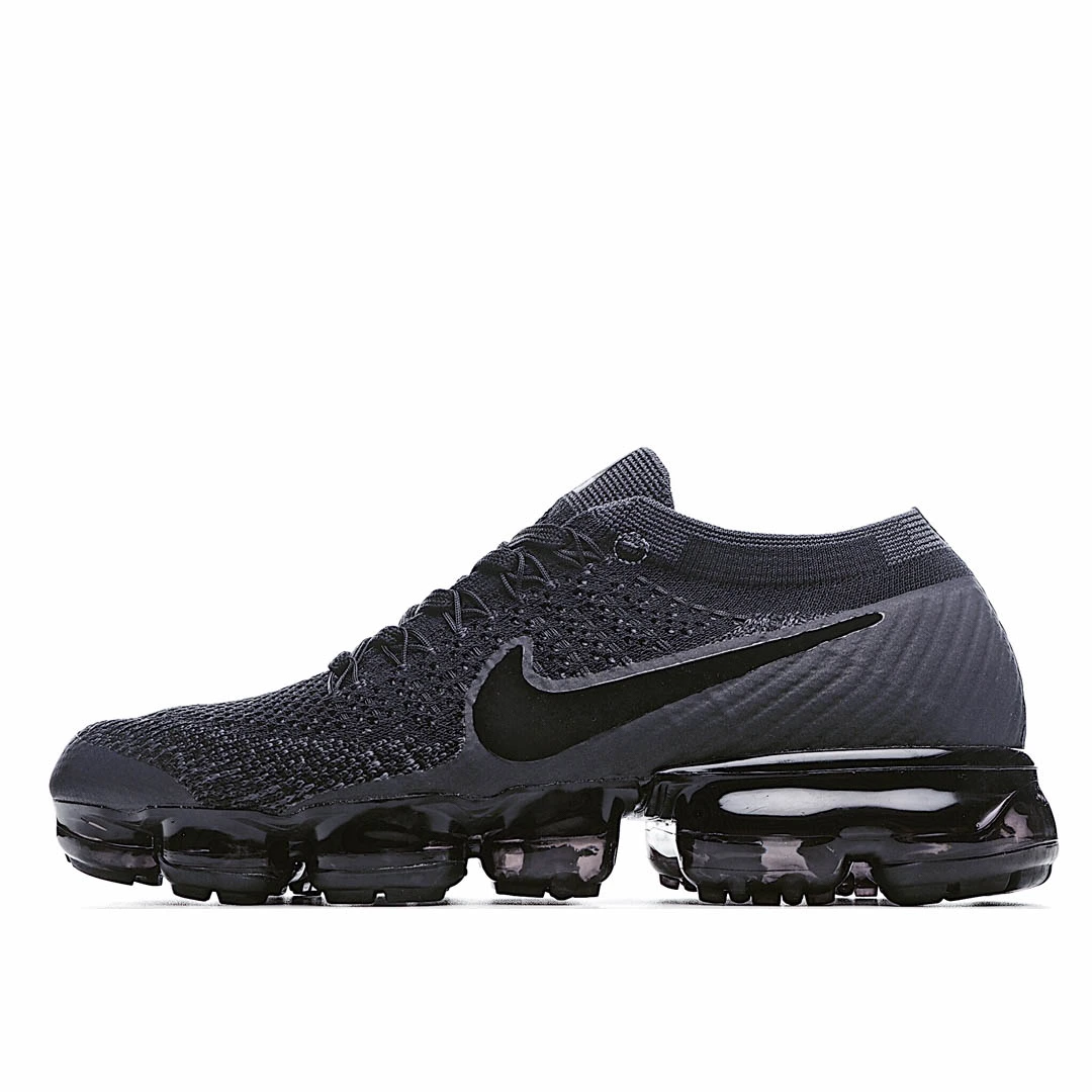 Nike Air VaporMax ‘Triple Black’