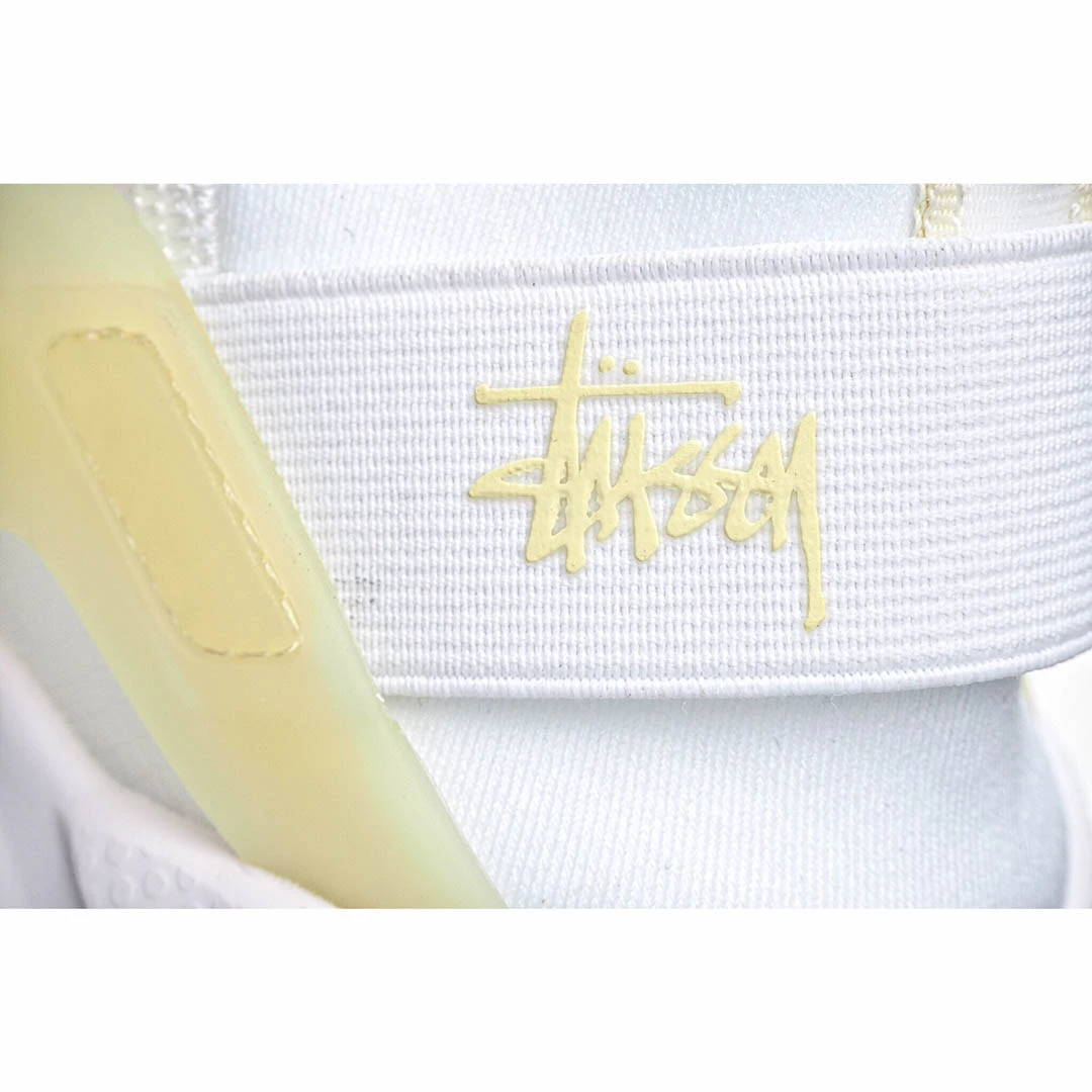 STUSSY Nike Air Huarache Run Premium