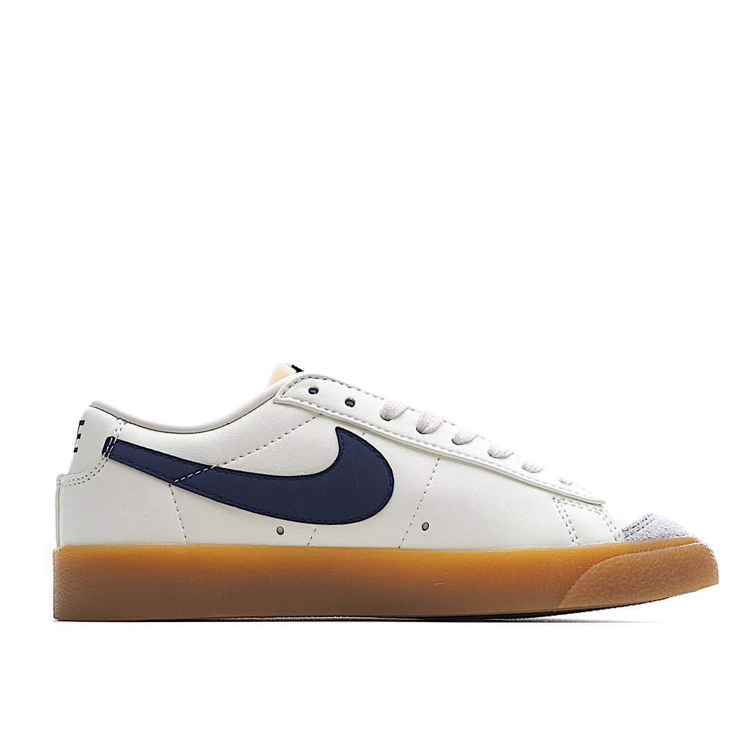 Nike Blazer Low ’77 Vintage ‘Gum Navy’