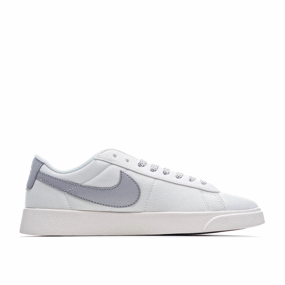 Nike Blazer Low LX Low Bond Sneakers