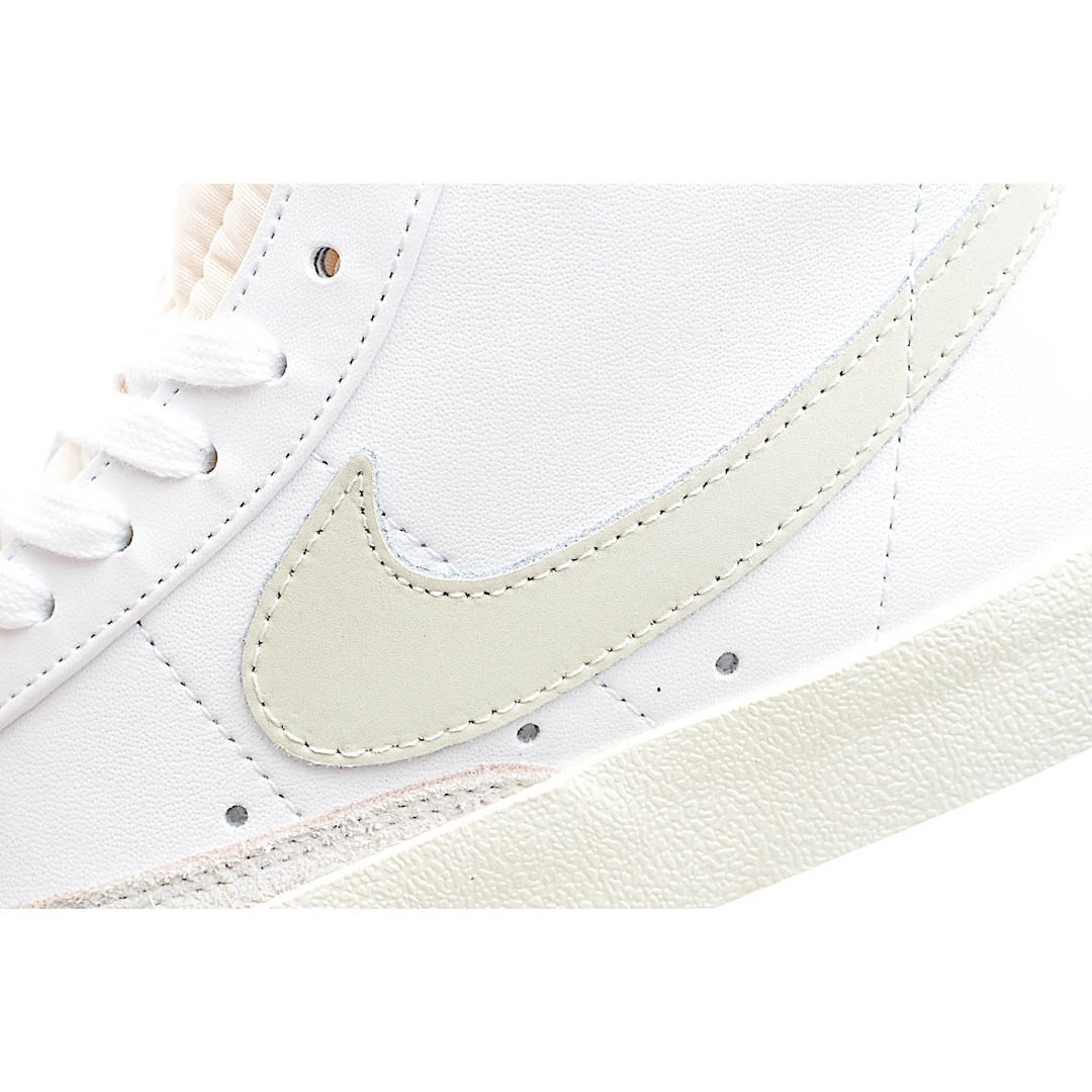 Nike Blazer Mid 77 ‘Light Bone’