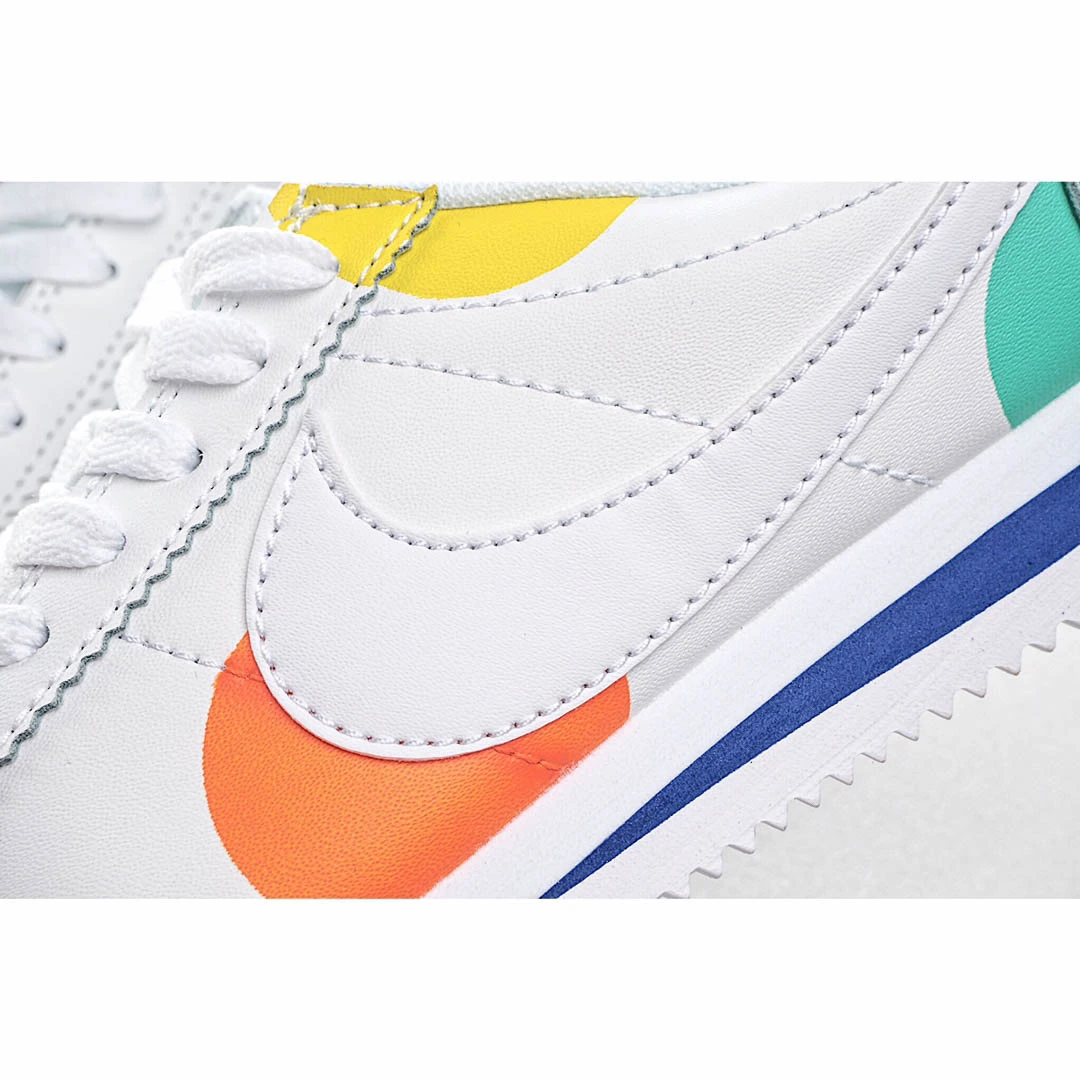 Nike Classic Cortez Leather Running Shoe