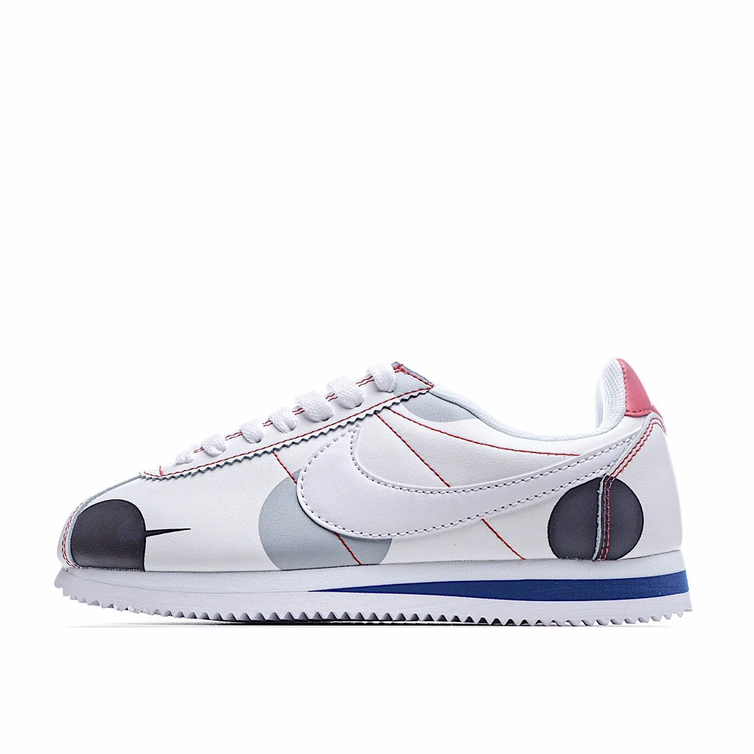 Nike Classic Cortez Leather Running Shoe