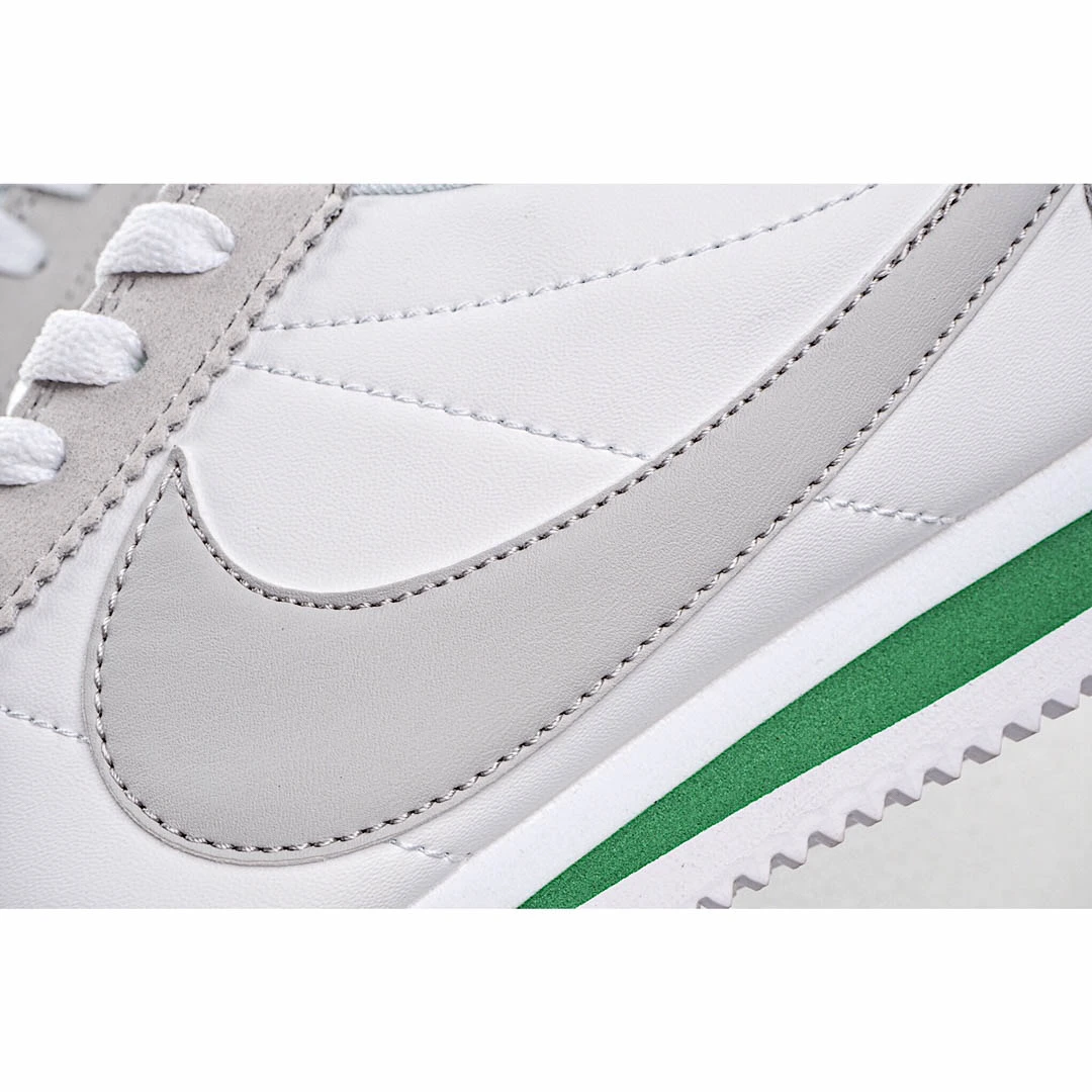 Nike Classic Cortez Leather Running Shoe