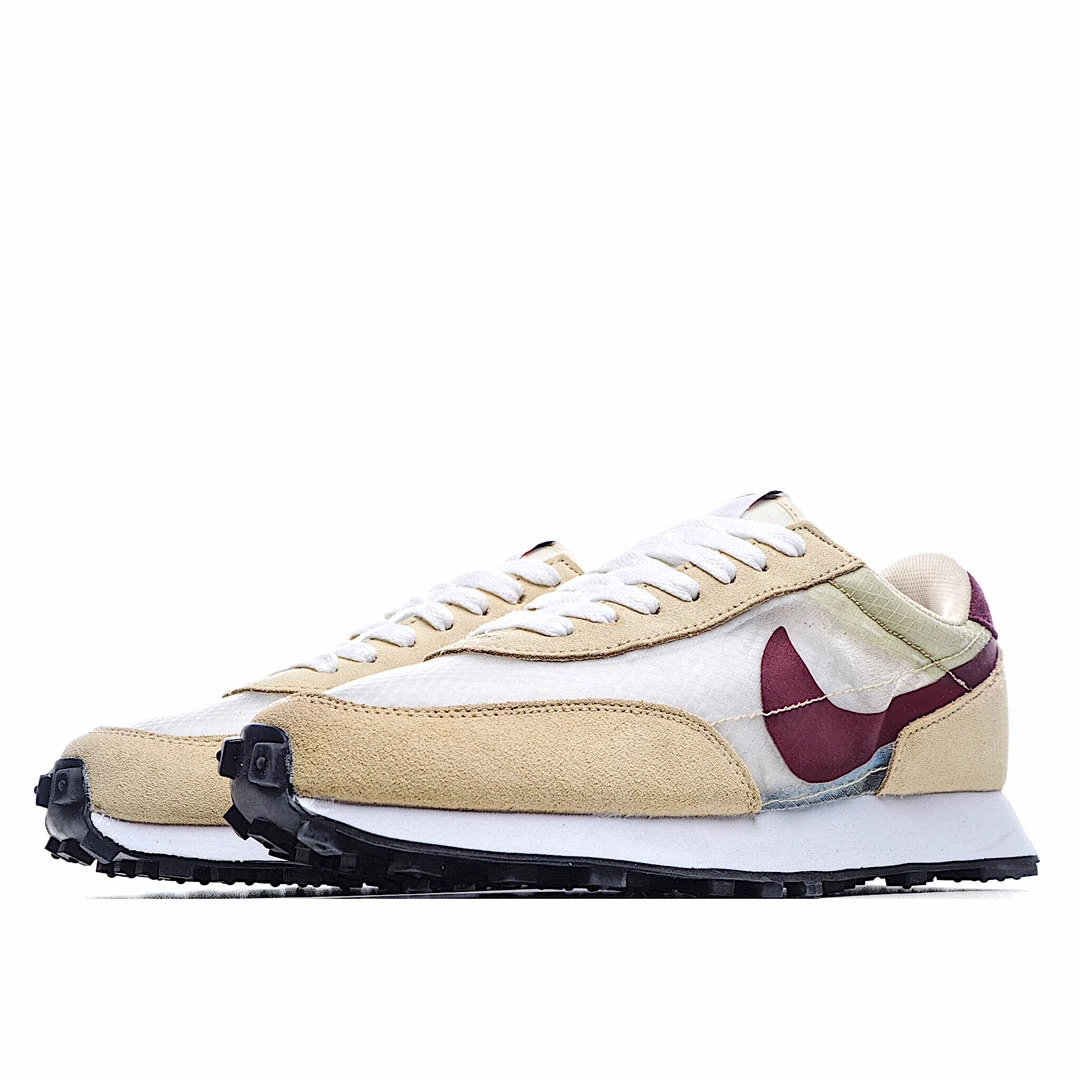 Nike Daybreak SP ‘Topez Gold’