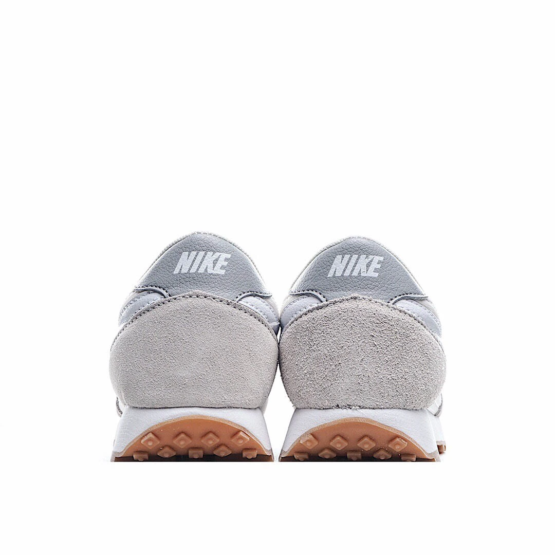 Nike Daybreak Waffle Shoe