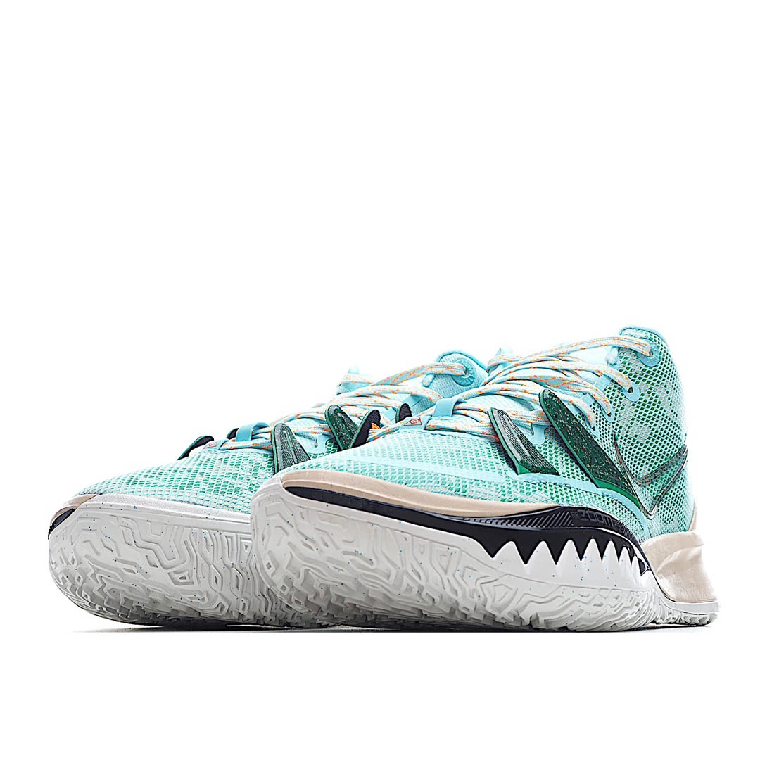 Nike Kyrie 7 EP ‘Copa’