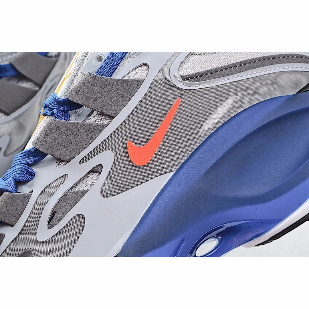 Nike Signal D/MS/X ‘Knicks’