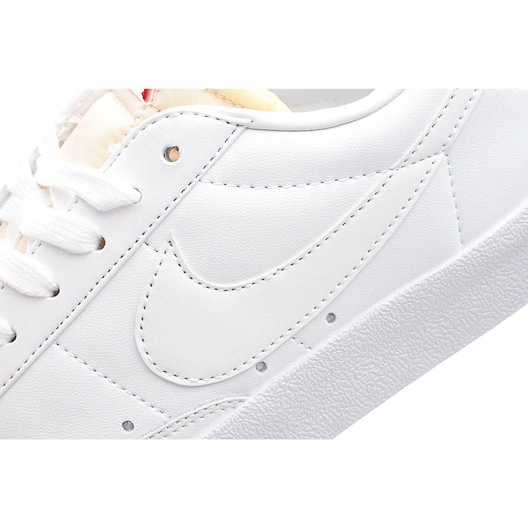 Nike Wmns Blazer Low ’77 ‘Triple White’