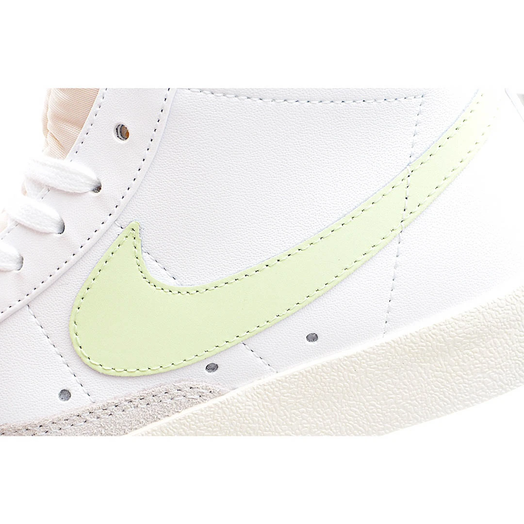 Nike Wmns Blazer Mid ’77 ‘Barely Volt’