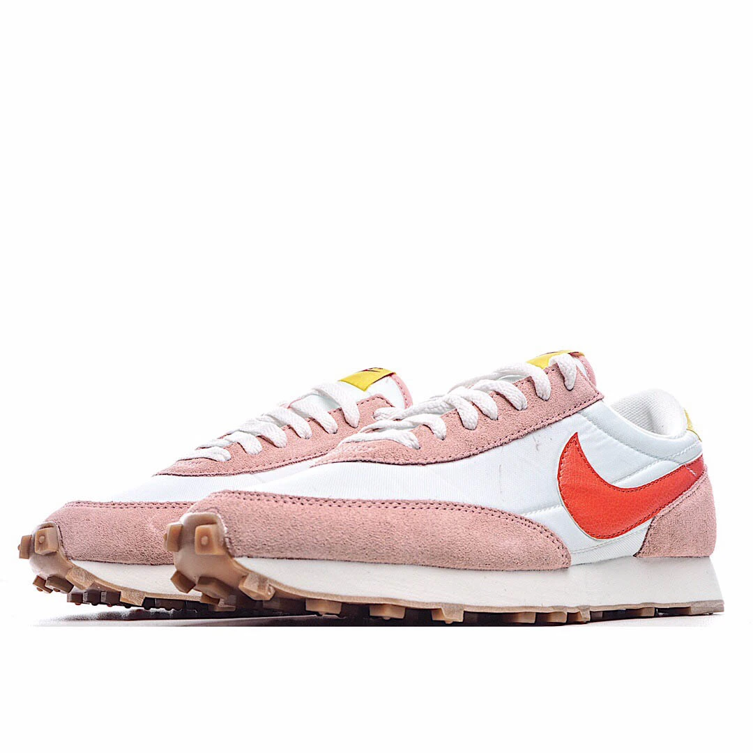 Nike Wmns Daybreak ‘Coral Stardust’