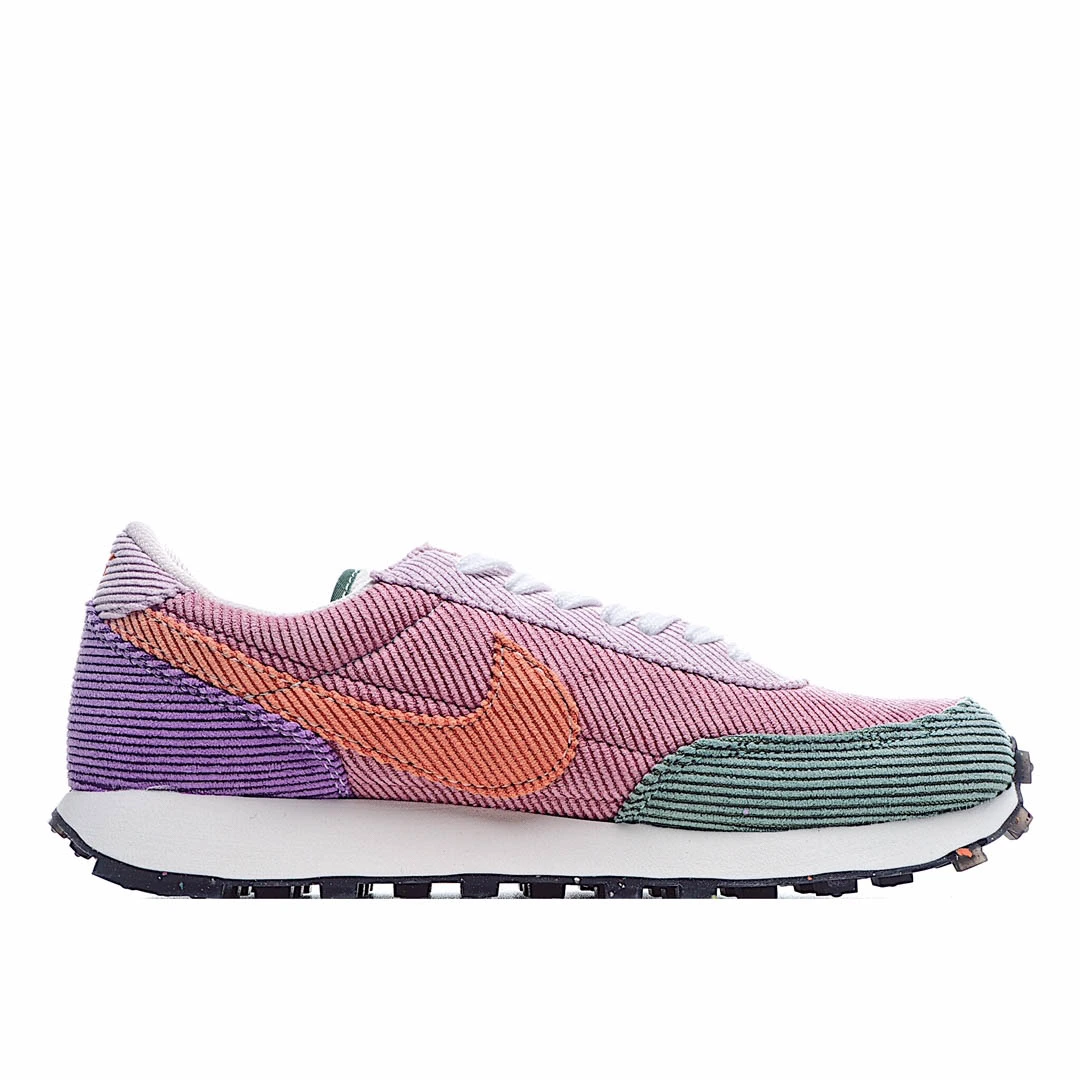 Nike Wmns Daybreak ‘Corduroy – Desert Berry’