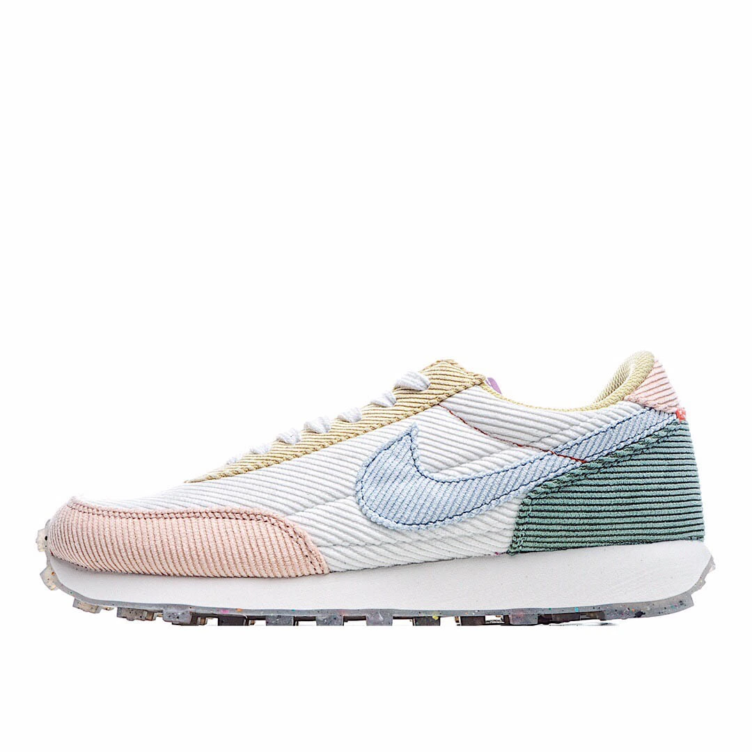 Nike Wmns Daybreak ‘Corduroy – Sail’