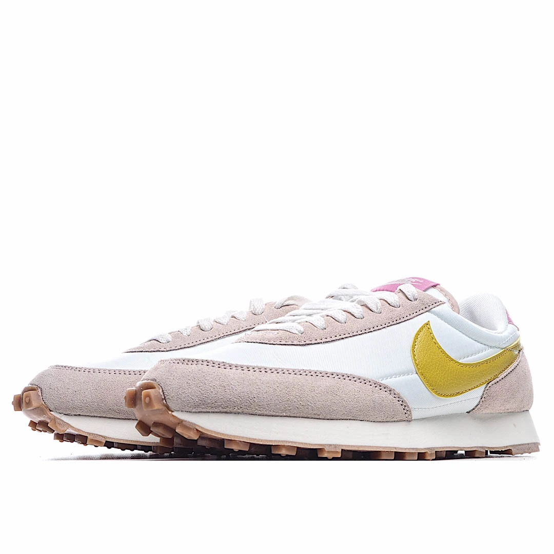 Nike Wmns Daybreak ‘Fossil Stone Saffron Quartz’