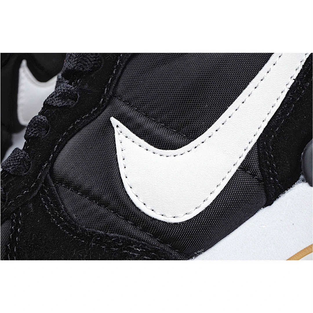 Wmns Internationalist ‘Black Gum’