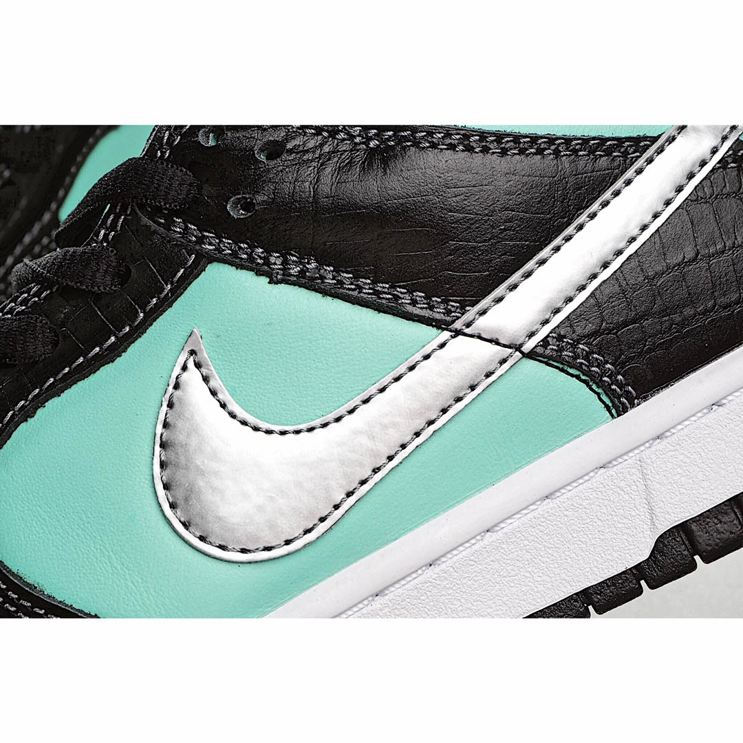 Diamond Supply Co. X Nike SB Dunk Low Pro Tiffany