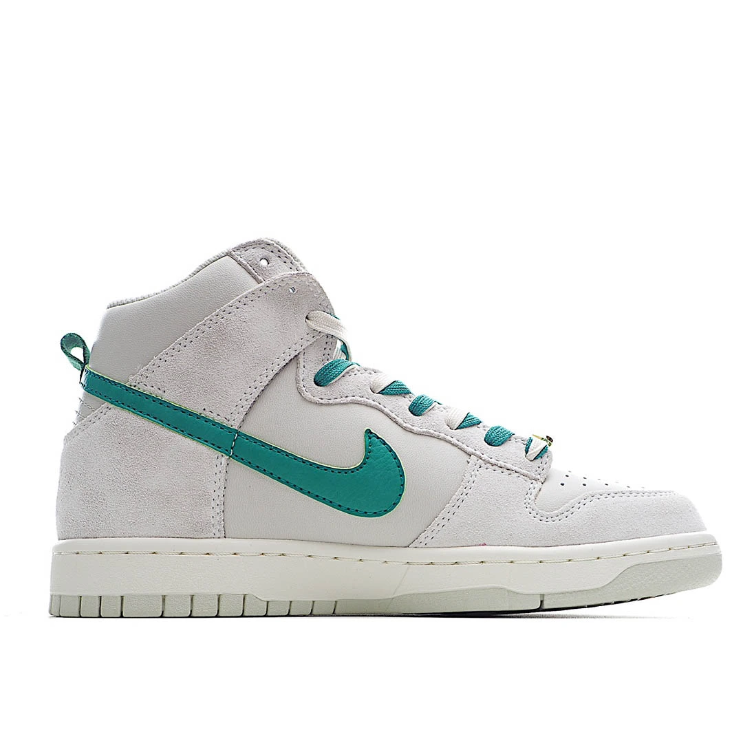 Nike DUNK HI SE