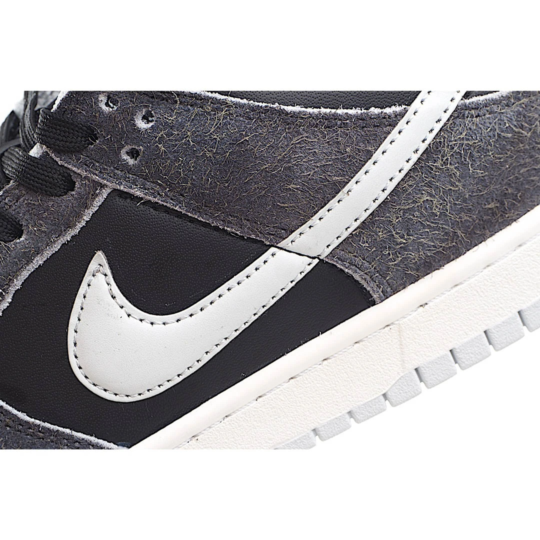 Nike Dunk Low Retro PRMZebra Anthracite Low Top Sneakers