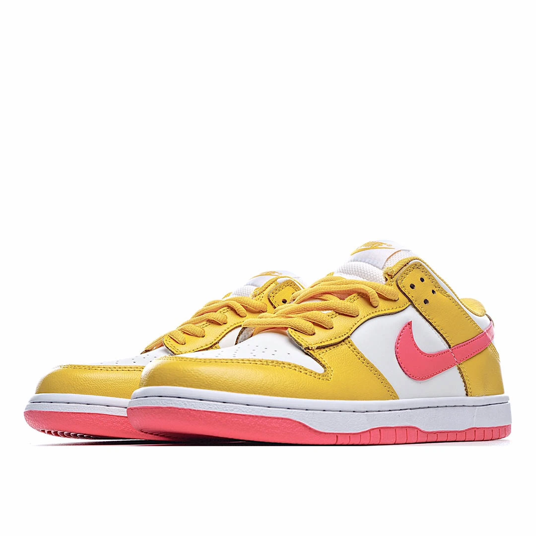 Nike Dunk Low SAMBA 2020 Edition Low-Top Sneakers