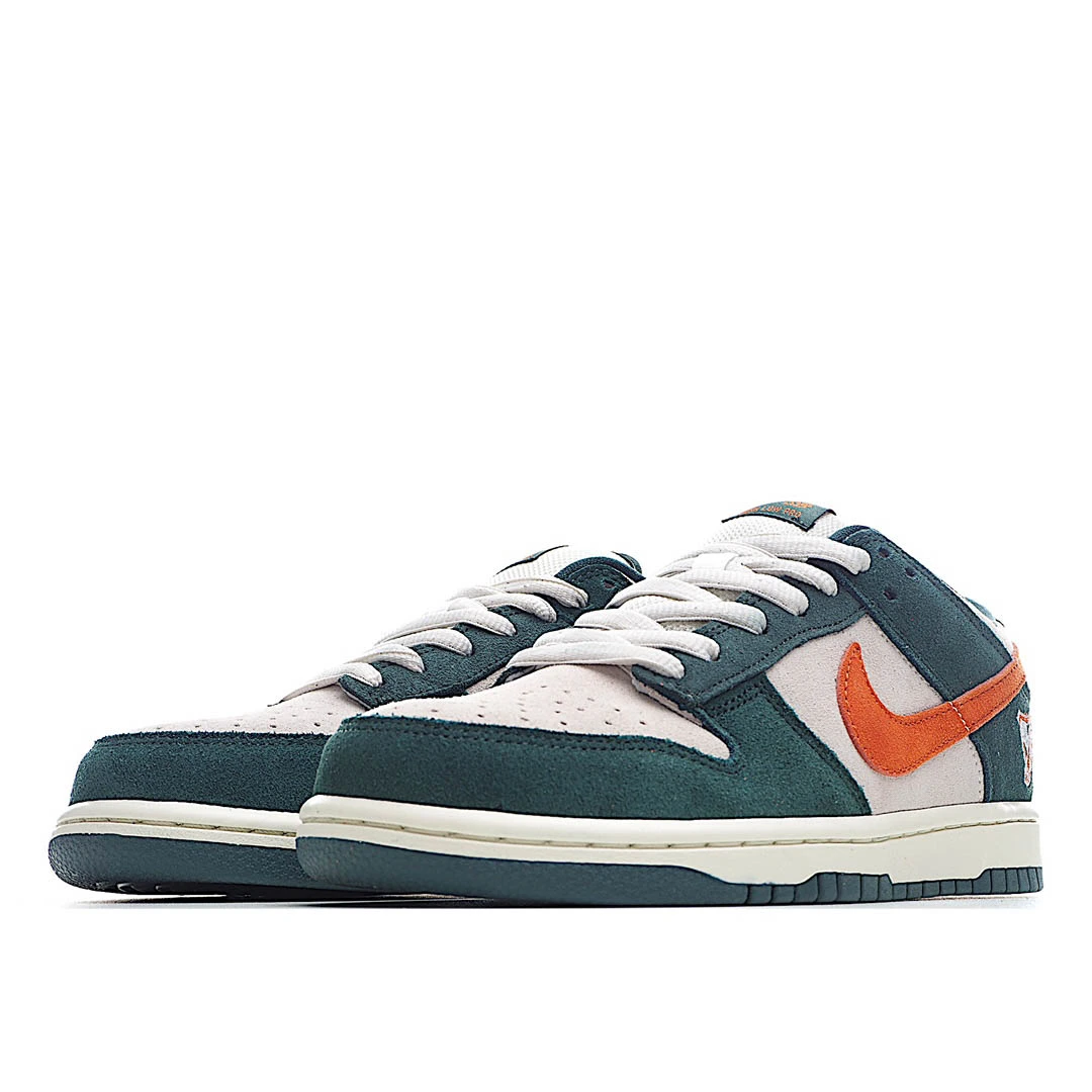 Nike Dunk SB Eire Liam Sean Martin