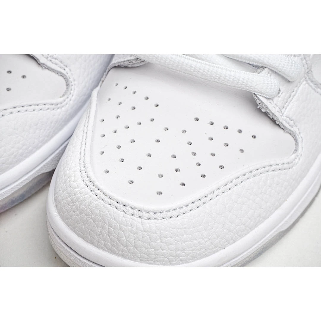 Nike Dunk SB Low White Pigeon Low Top Sneakers