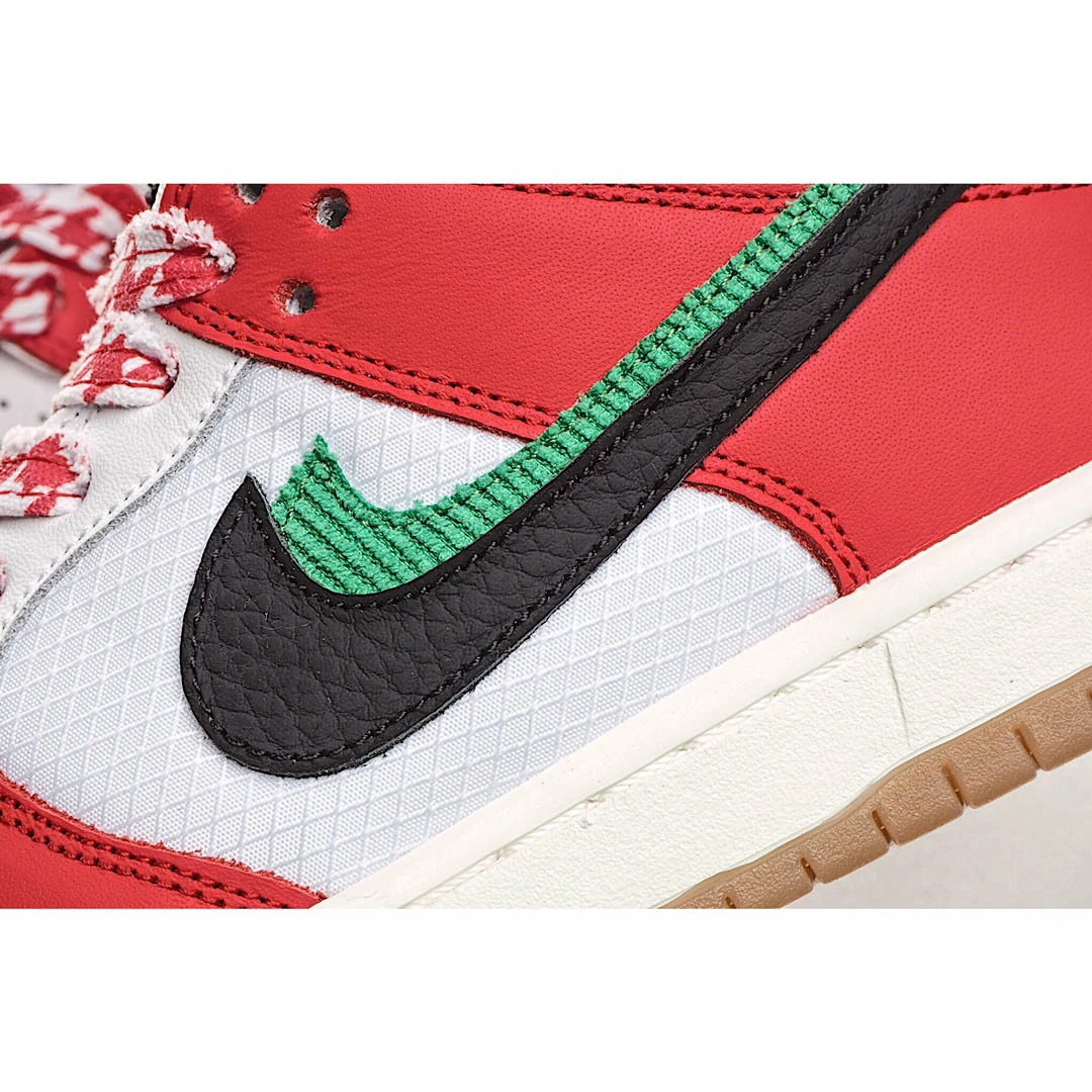 Nike Frame Skate x SB Dunk Low “Habibi”