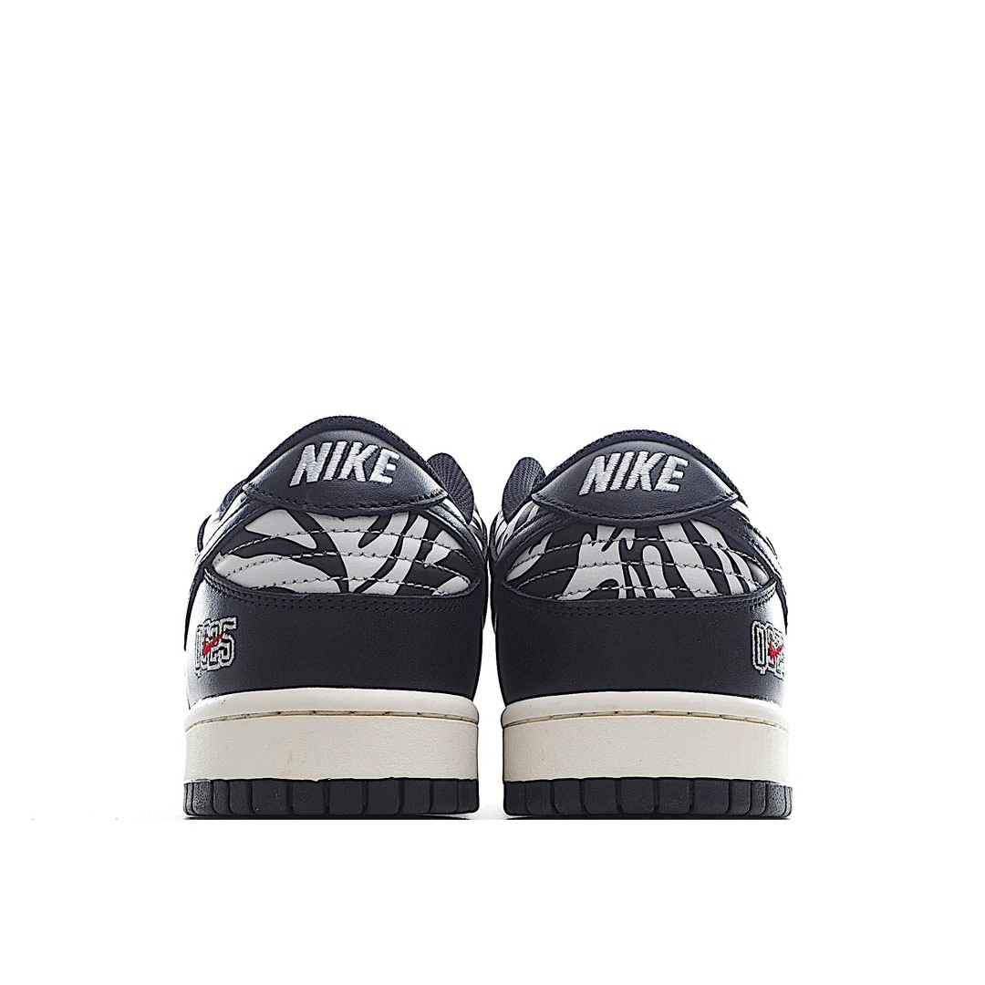 Nike Quartersnacks X Dunk SB Low“Zebra