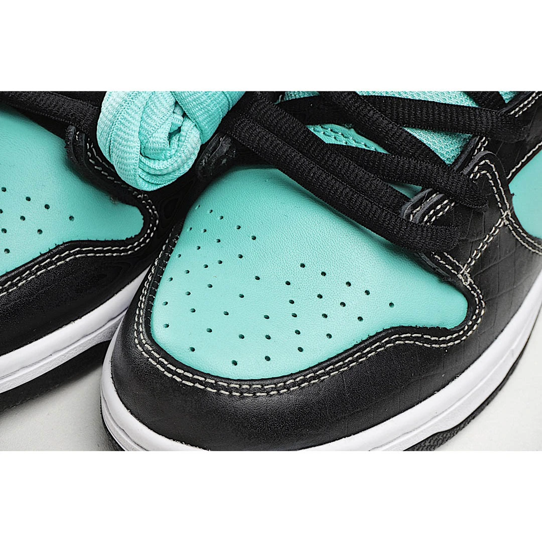 nike sb dunk high diamond tiffany 3