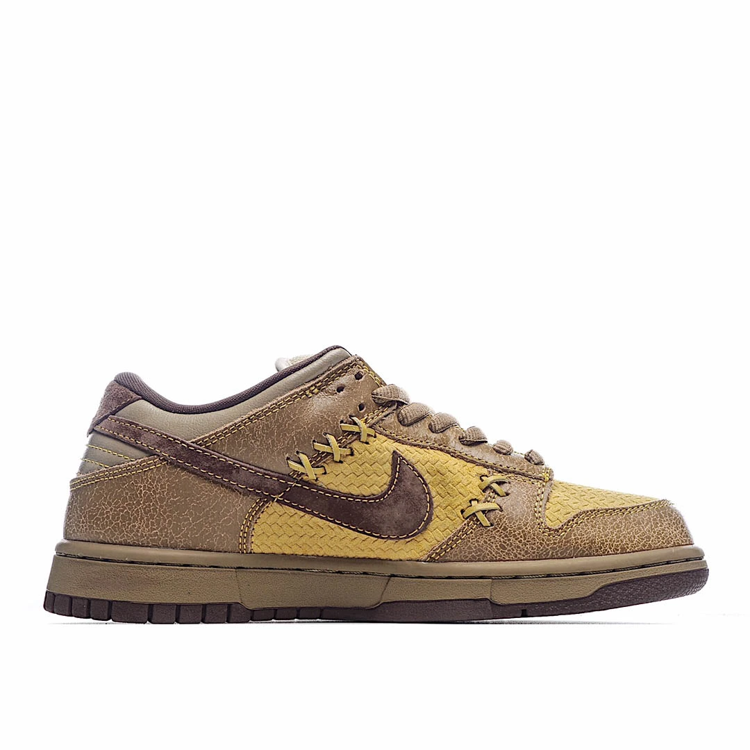 Nike SB Dunk Low