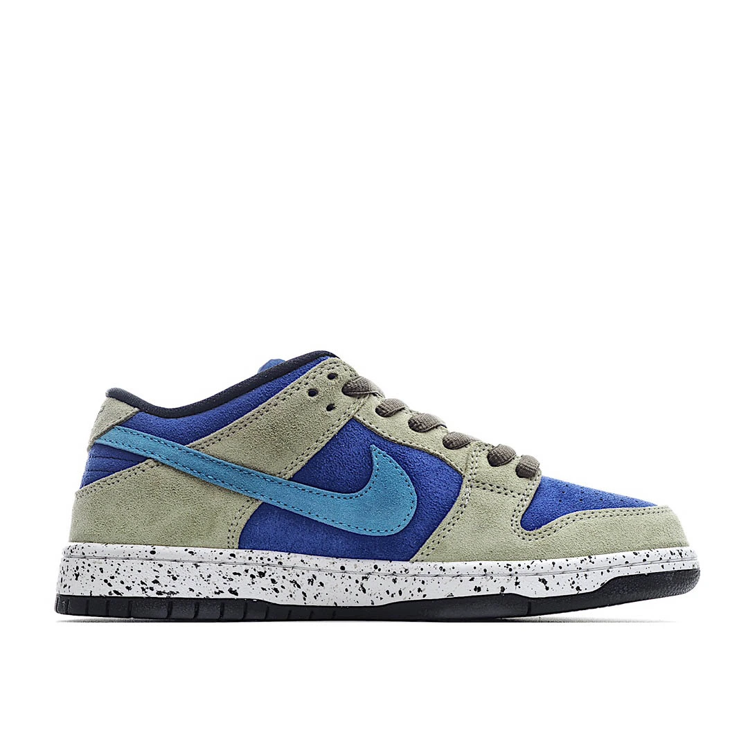 Nike SB Dunk Low “Celadon”