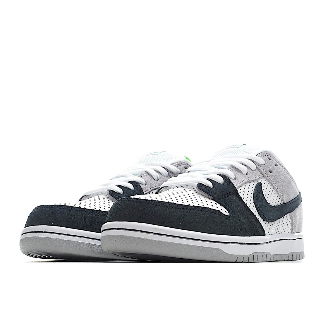 Nike SB Dunk Low Pro SB Sneakers