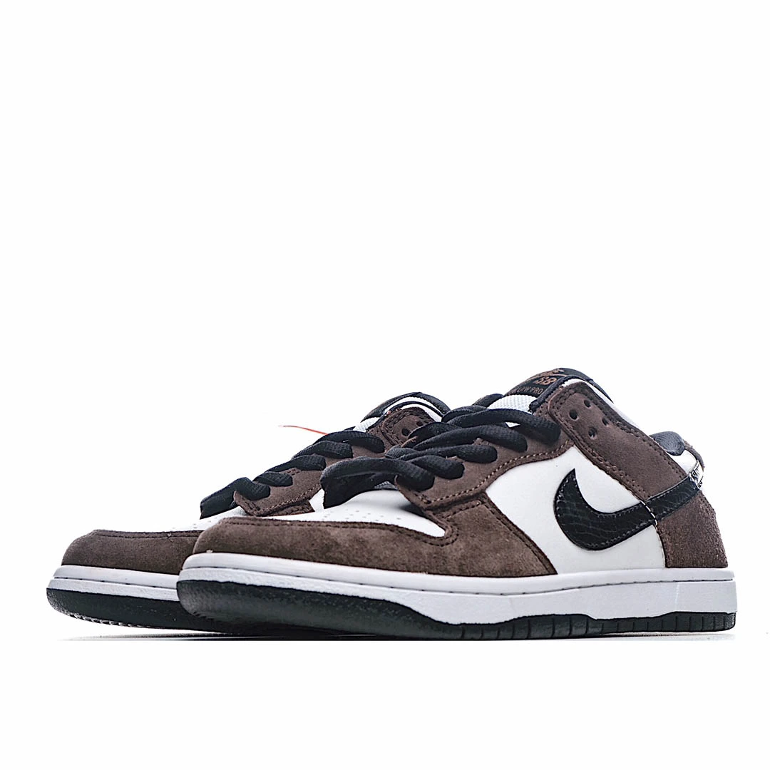 Nike SB Dunk Low Pro Sneakers