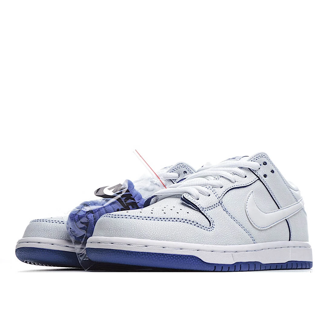 NIKE SB DUNK LOW Prynne