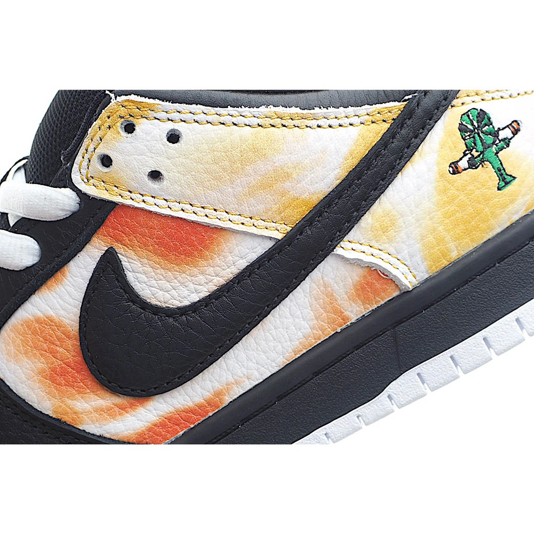 Nike SB Dunk Low “Raygun