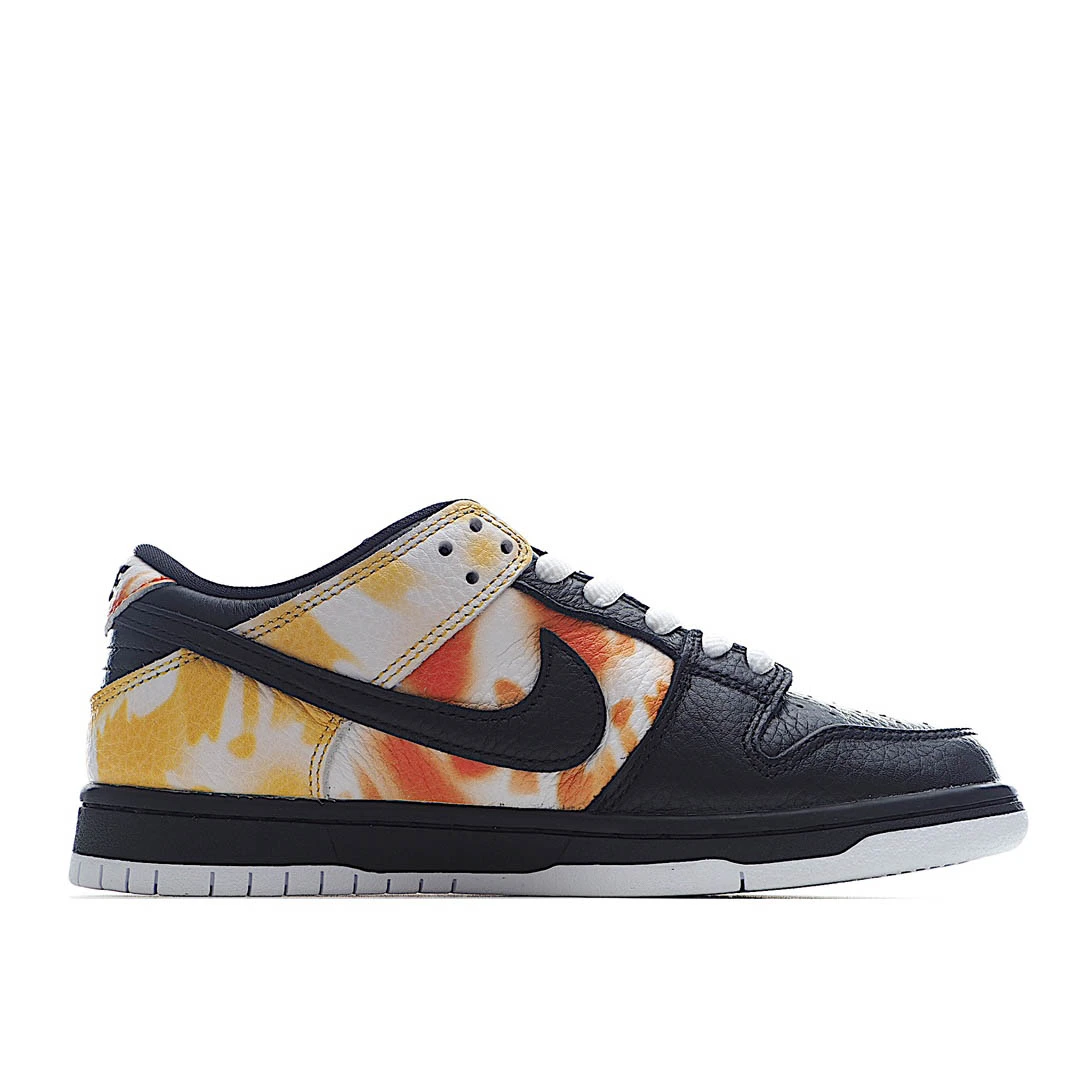 Nike SB Dunk Low “Raygun