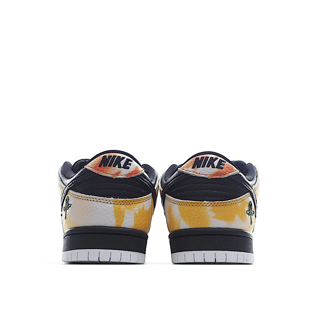 Nike SB Dunk Low “Raygun