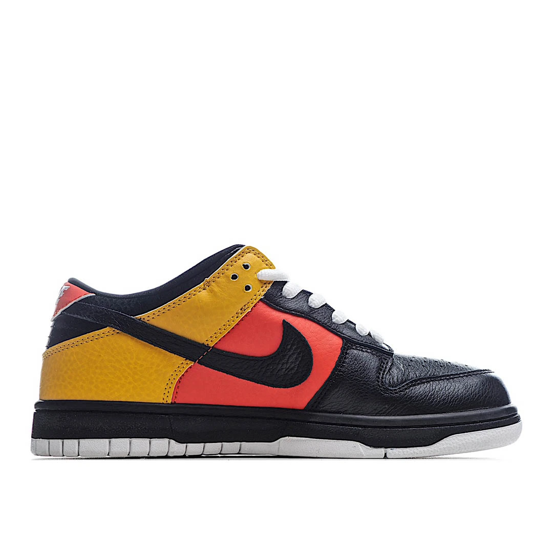 Nike SB Dunk Low Raygun