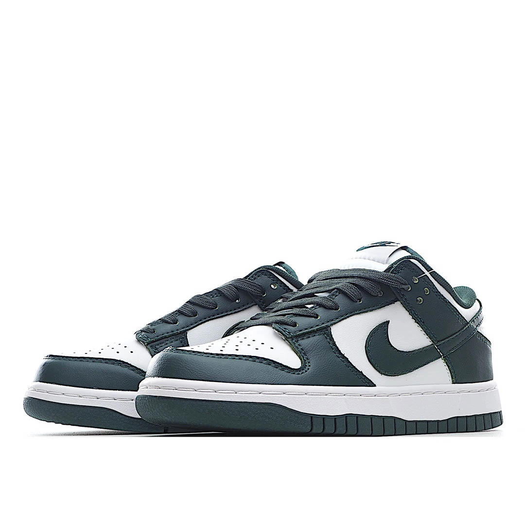 Nike SB Dunk Low Team Green Green Backboard Shoes