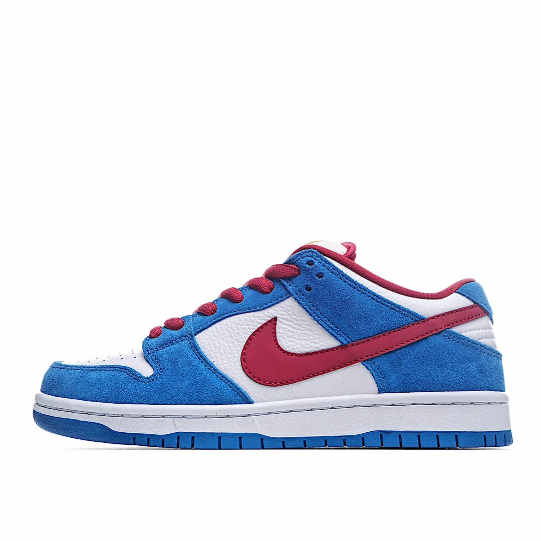 Nike SB Dunk Low“Doraemon”