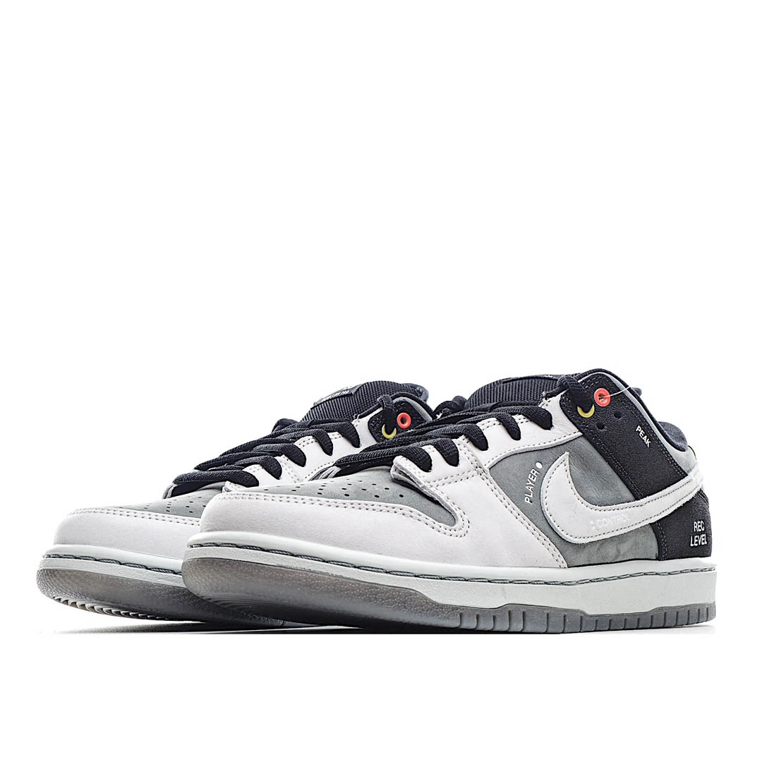 Nike sb dunk VX1000 Comcorder black, white and gray