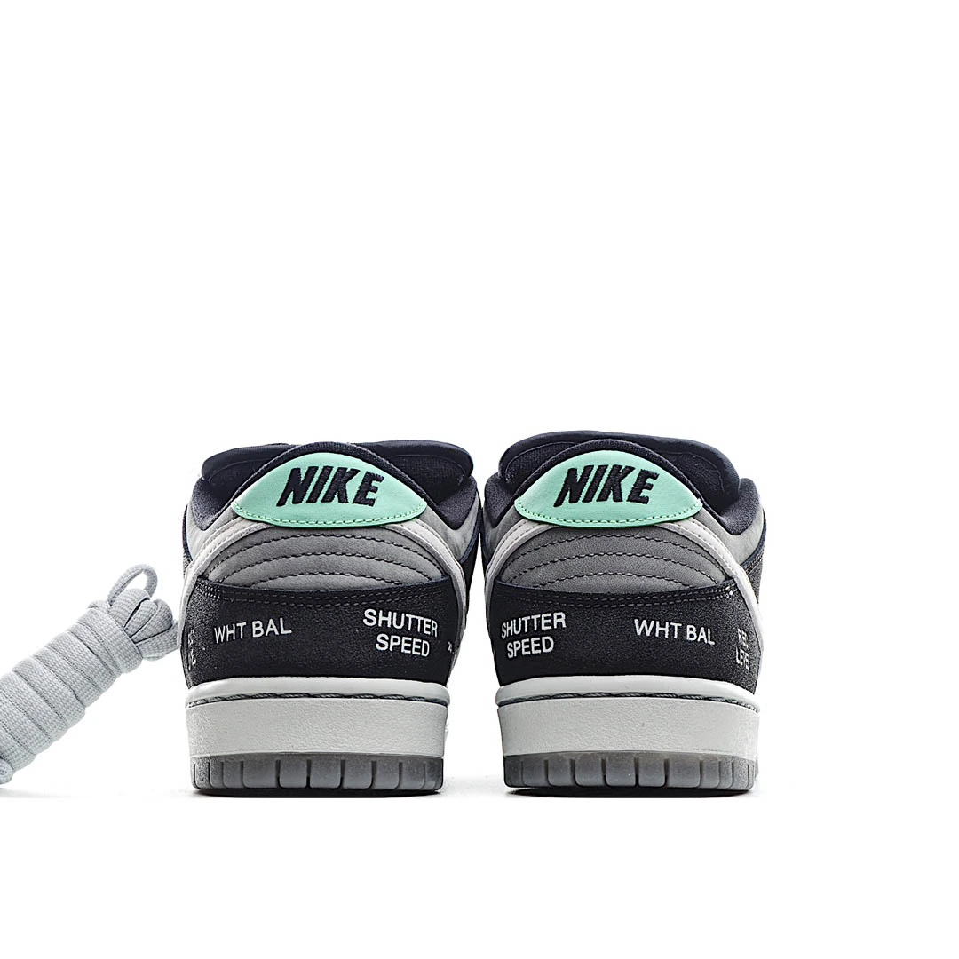 Nike sb dunk VX1000 Comcorder black, white and gray