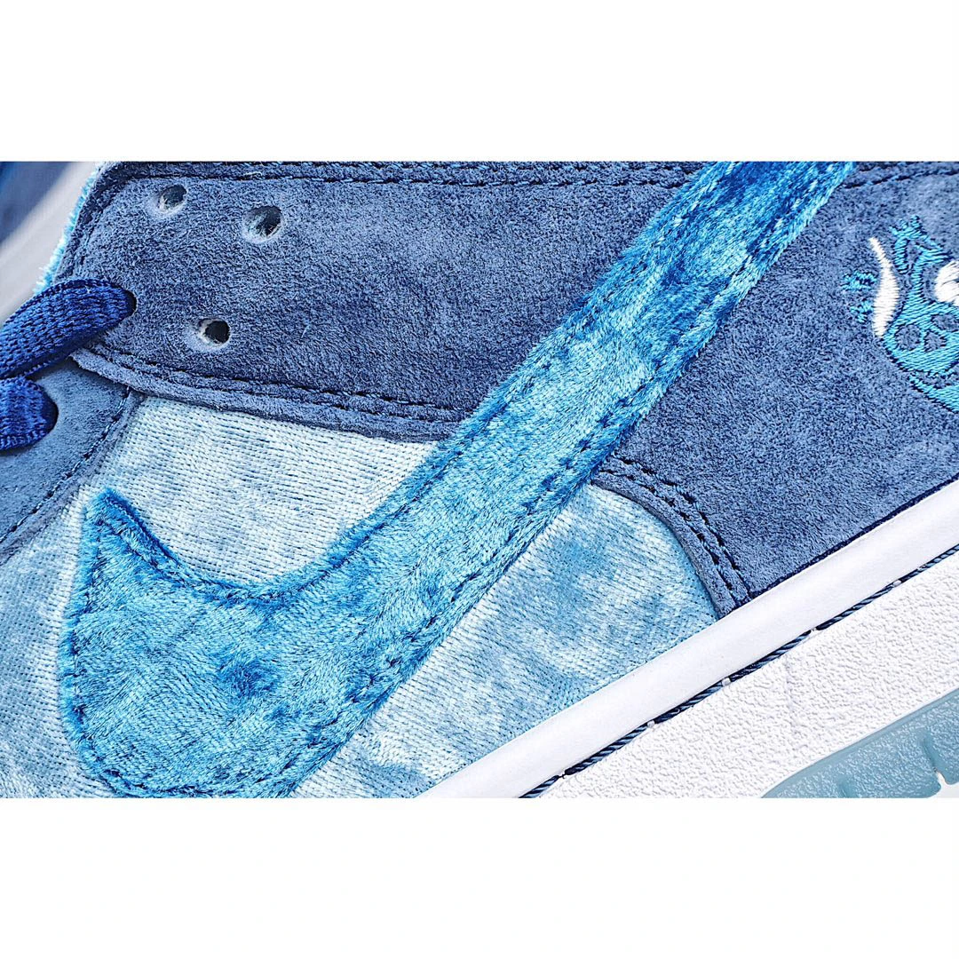 StrangeLove x Nike SB Dunk Low Plain Blue