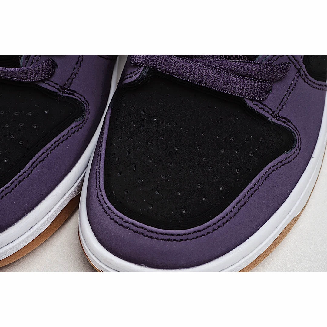 WMNS Nike SB Dunk Low Pro QS Raw Gum Purple Low Sneakers